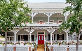 The Virginia And Cottages